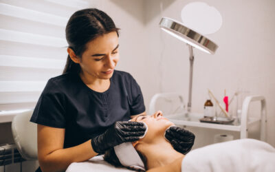 Pós-graduação em Farmácia Estética: é um bom investimento?